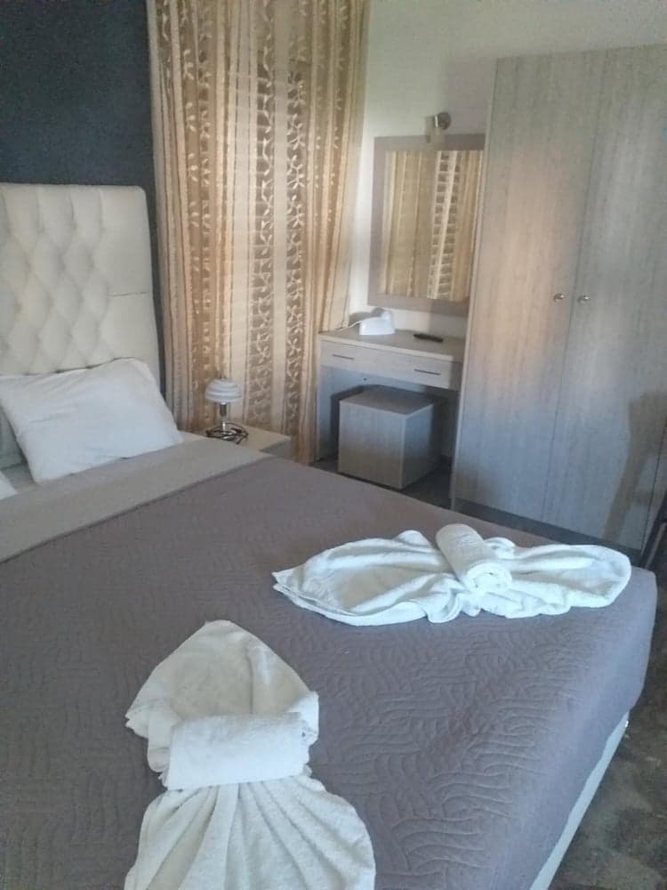 Labyrinth Hotel
