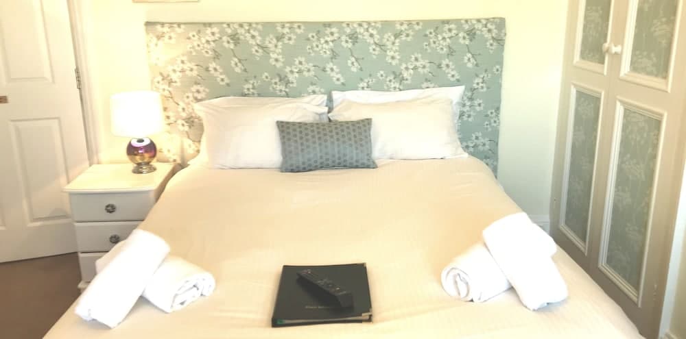 St Raphael Guest House
