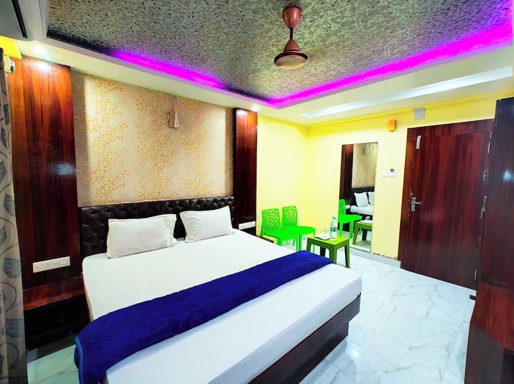 HOTEL ARYA PALACE