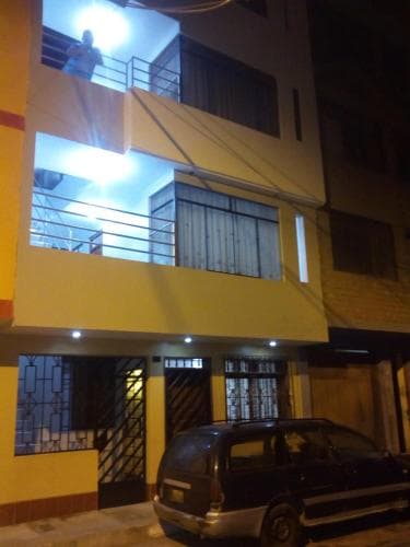 Sunset Hostel Airport