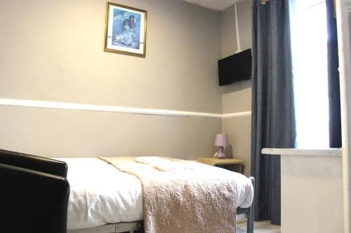Topaz Guest House