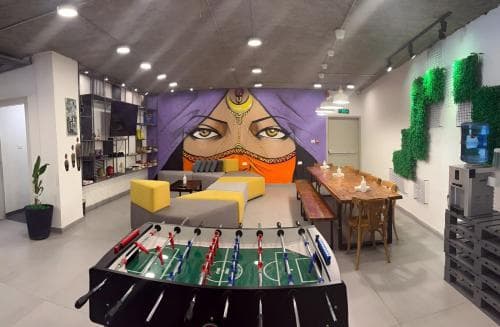 Nomads Hotel