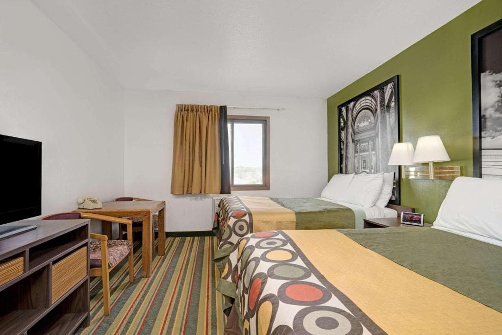 Budget Host Inn