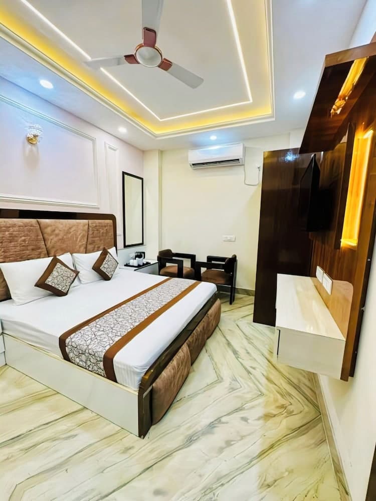 Hotel Satwa 29