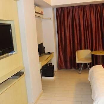 Grit Hotel