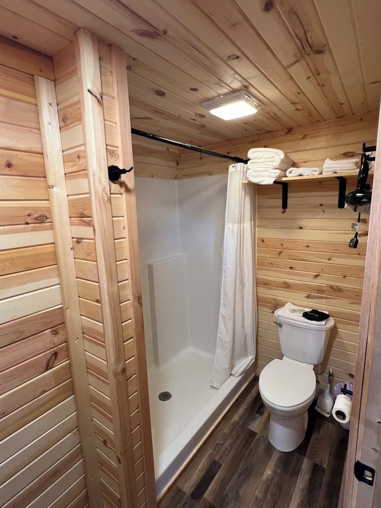 Pine Haven Lodging