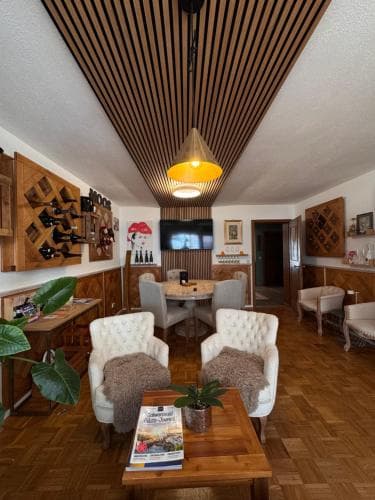 Chalet Moos