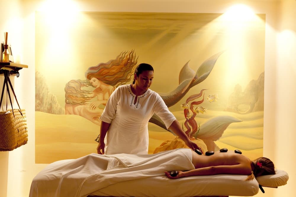 Cabo Surf Hotel & Spa