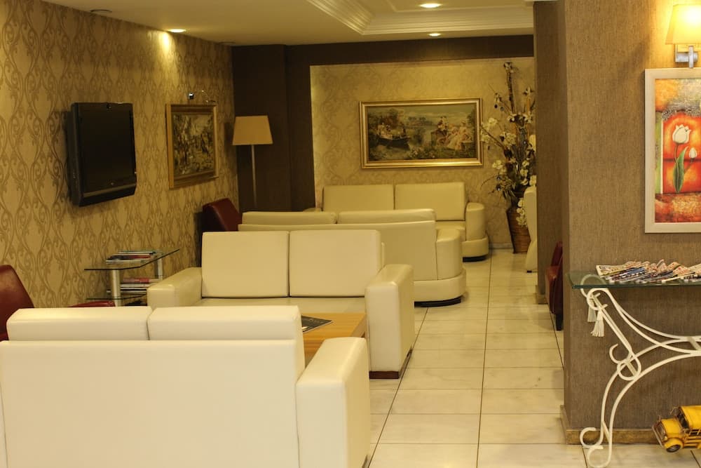 Park Royal Hotel