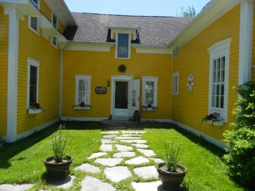 Maplegrove Inn