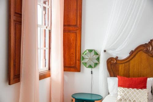 Aminta Home