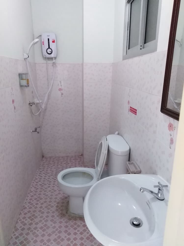 Non len Hostel