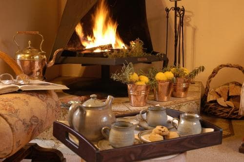 Elonda Bed & Breakfast