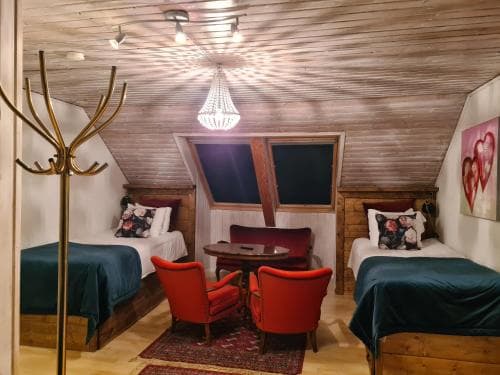 Lanthotell Lögnäs Gård