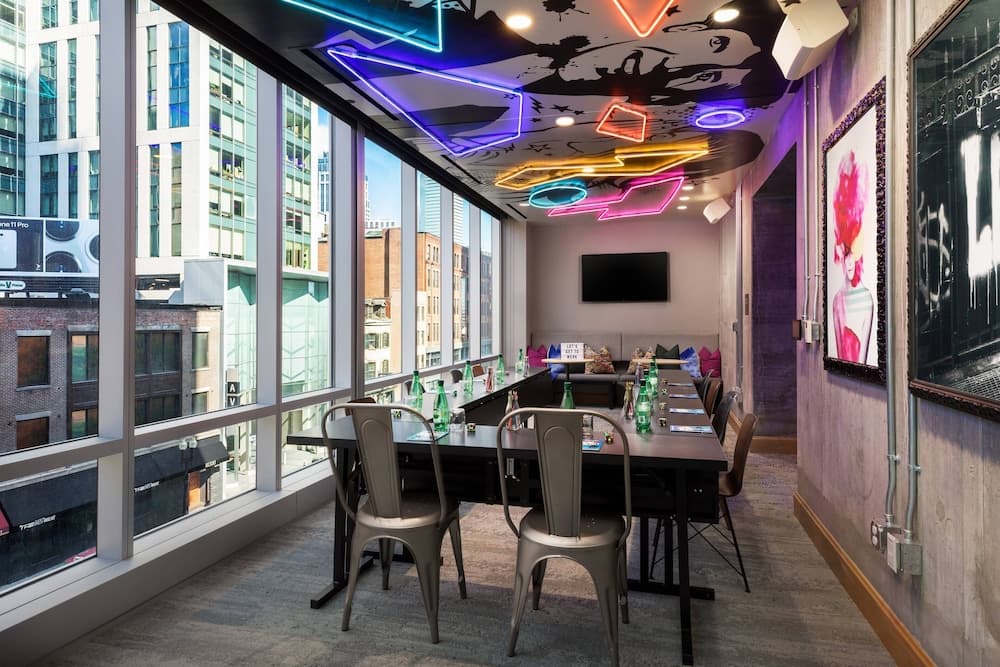 Moxy Boston Downtown