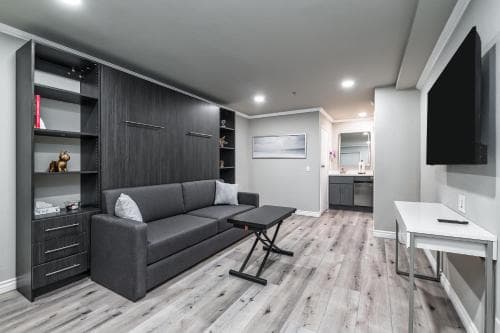 Omeo Suites