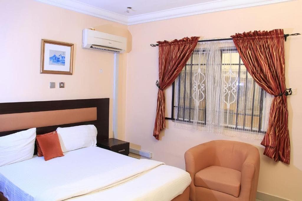 Chantella Suites
