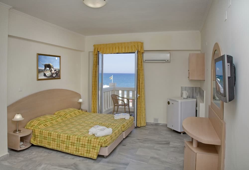Jo-An Beach Hotel