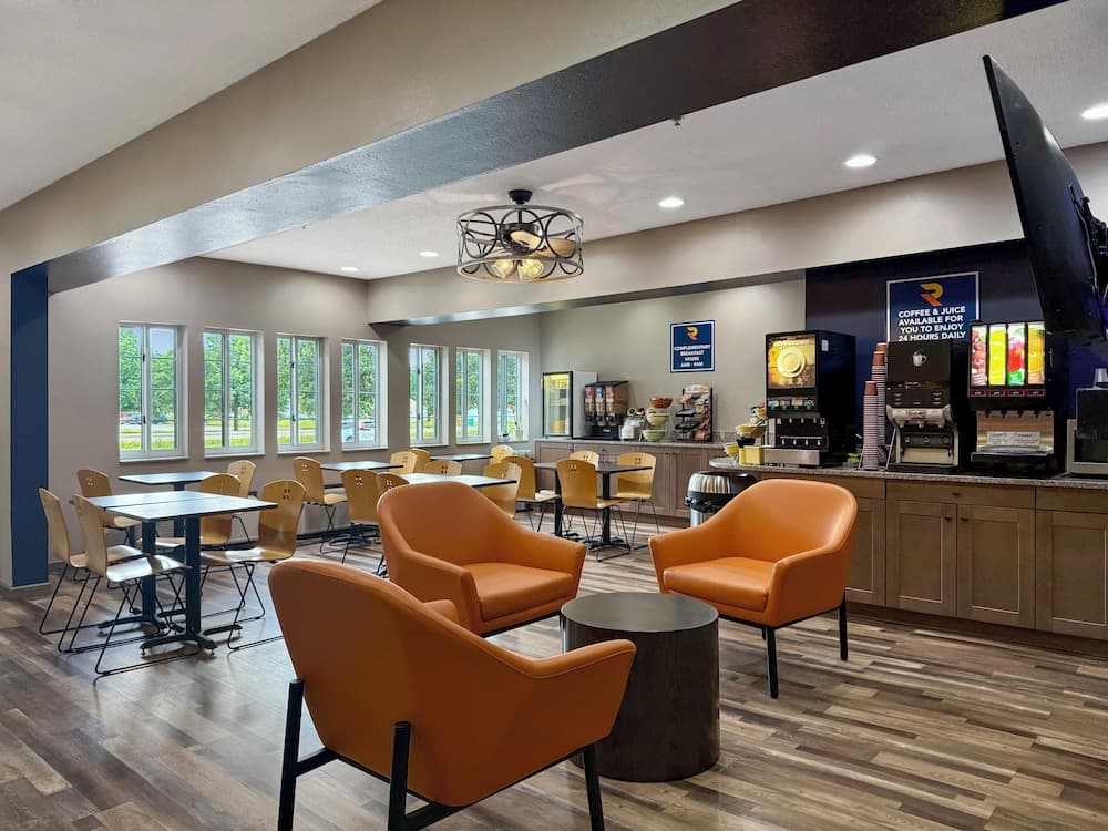 Reston Inn & Suites