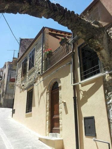B&B Caravella