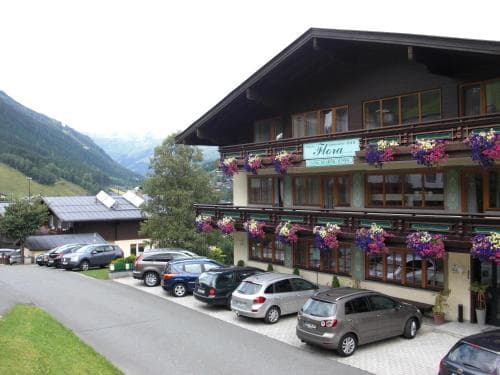 Hotel Pension Flora