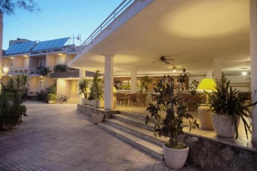 Eco Avenida Hotel