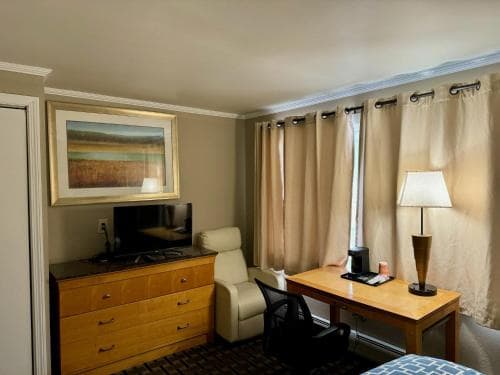 Mount Royal Inn