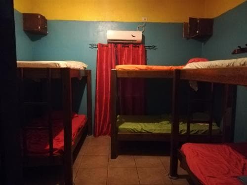 Cliff's Hostel