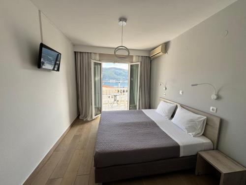 Anthousa Hotel
