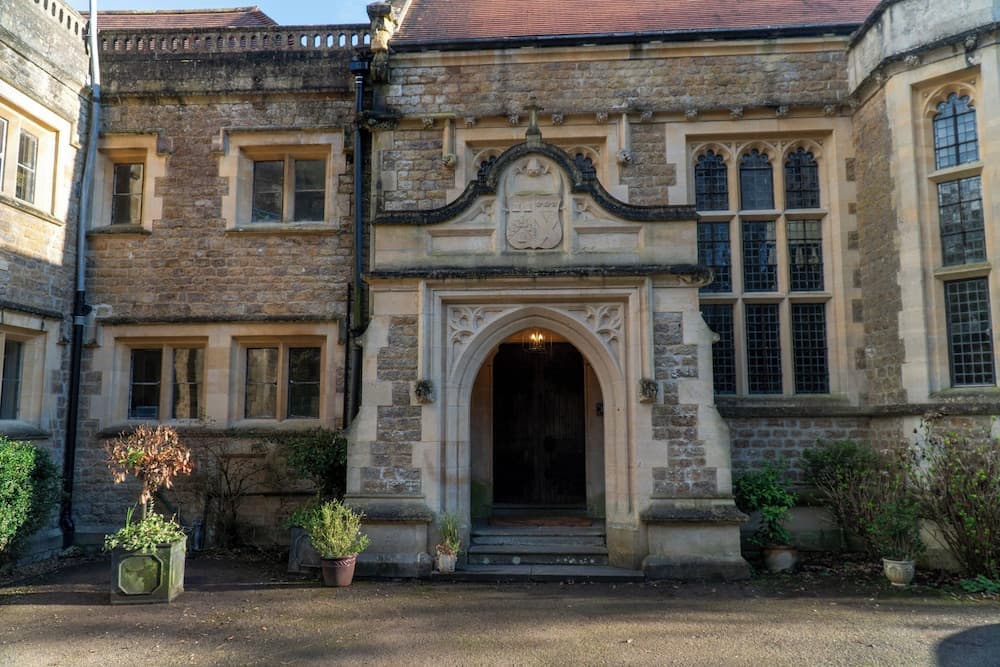 Cleeve House