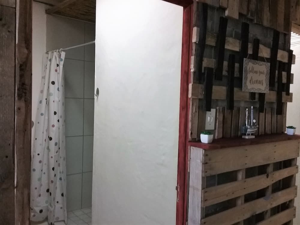 Blouberg Backpackers