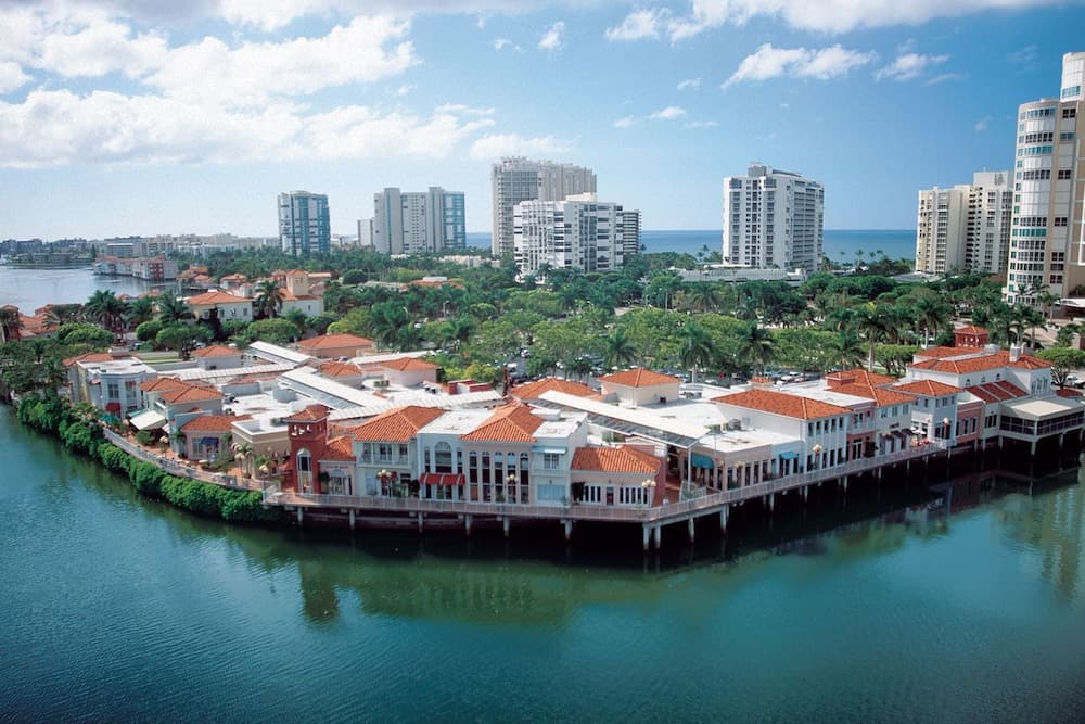 Collins Hotel Naples