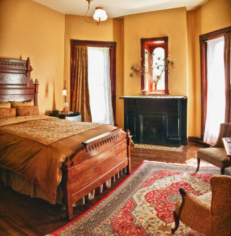 Whiskey Mansion