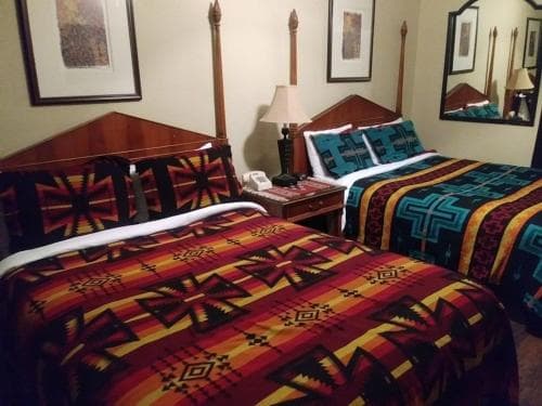 Apache Lodge