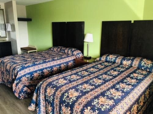Flamingo Beach Inn