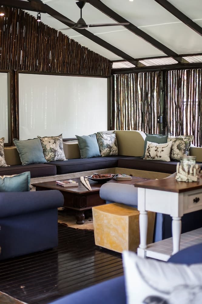 Emdoneni Lodge
