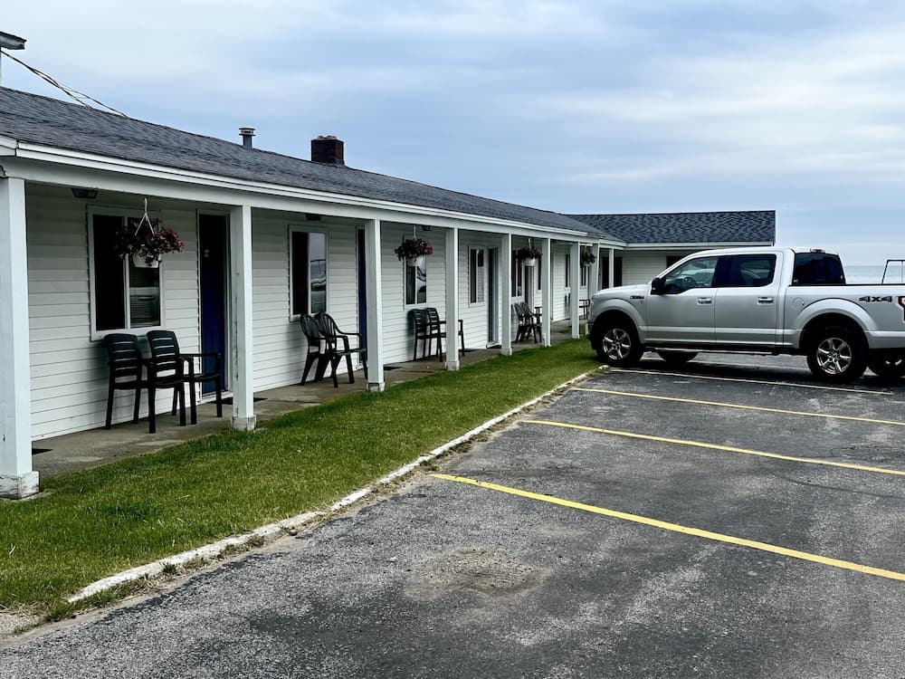 Sunrise Beach Motel