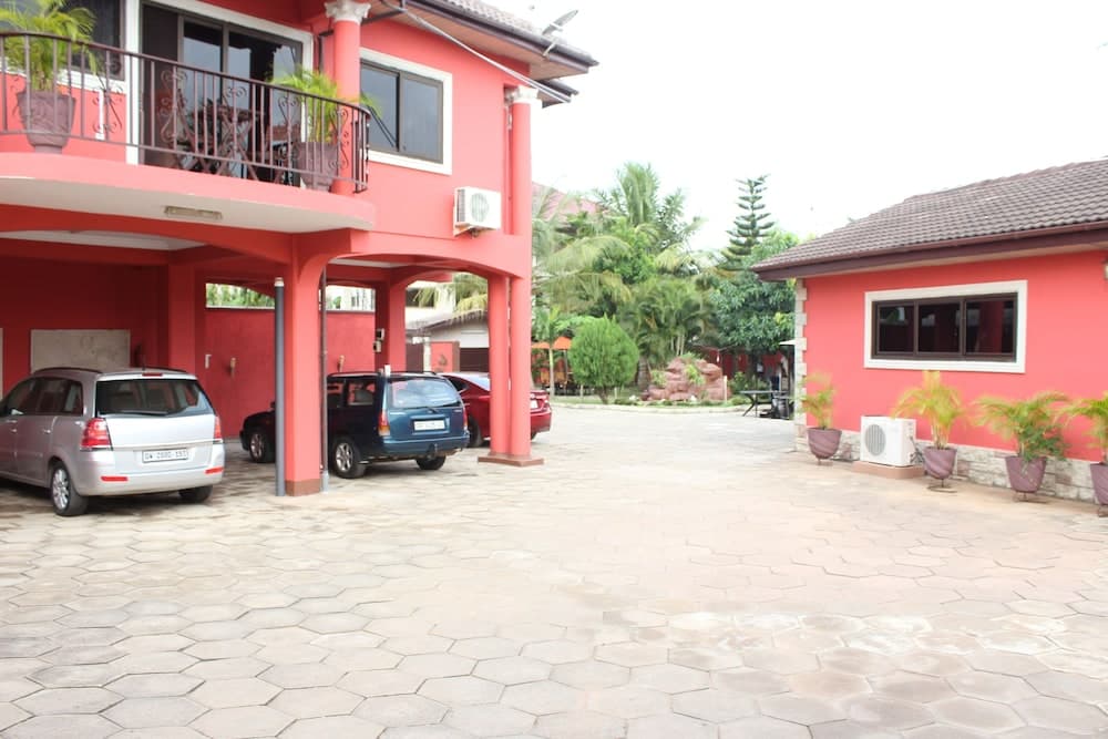 Nego Lodge