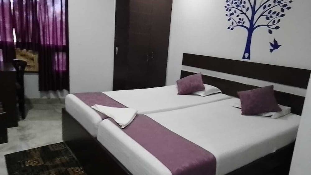 Hotel Arya Inn
