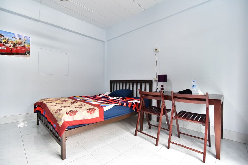 Shady's Hostel
