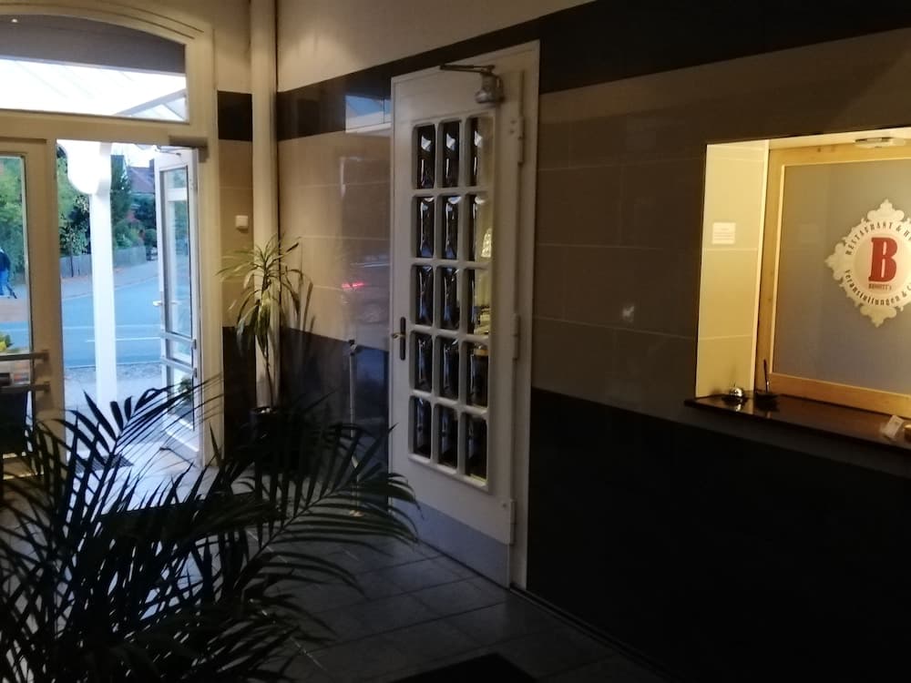 Bennett s Hotel