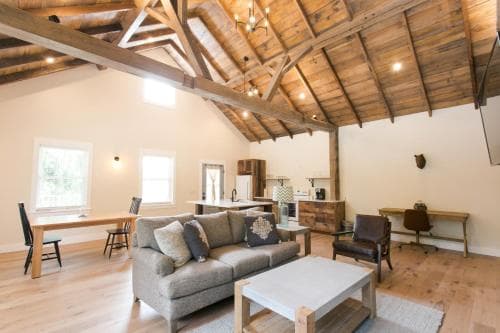 Pine Cove Guest Rooms
