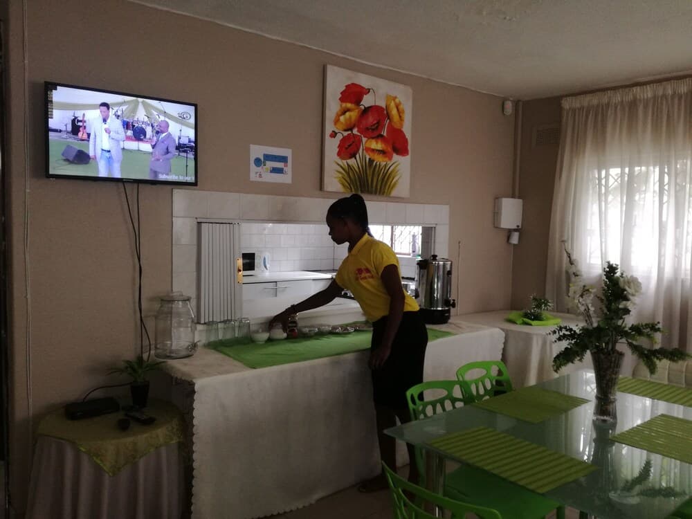 Luh Guesthouse