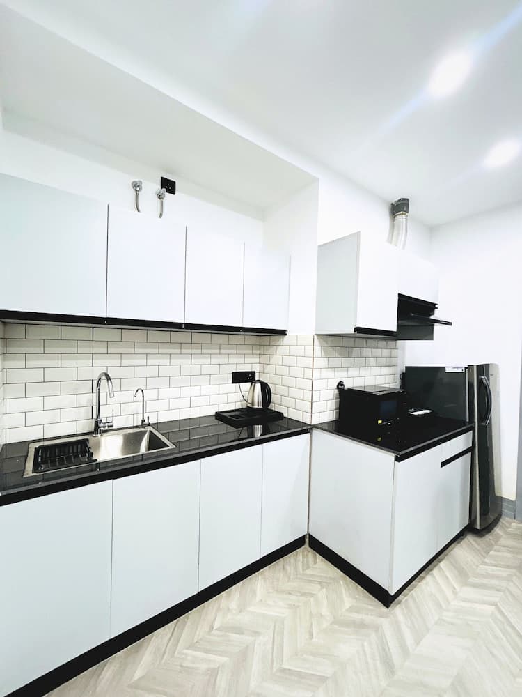 BedChambers Serviced Apartment, Golf Course, Gurgaon