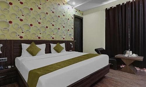FabHotel Sam Inn