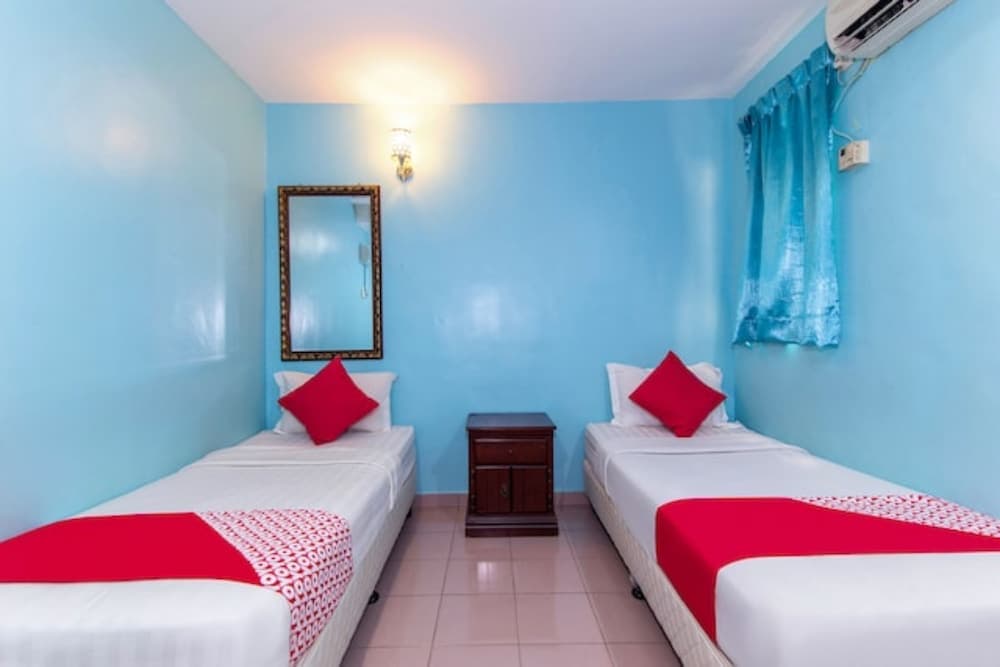 Oyo 252 Lotus Hotel