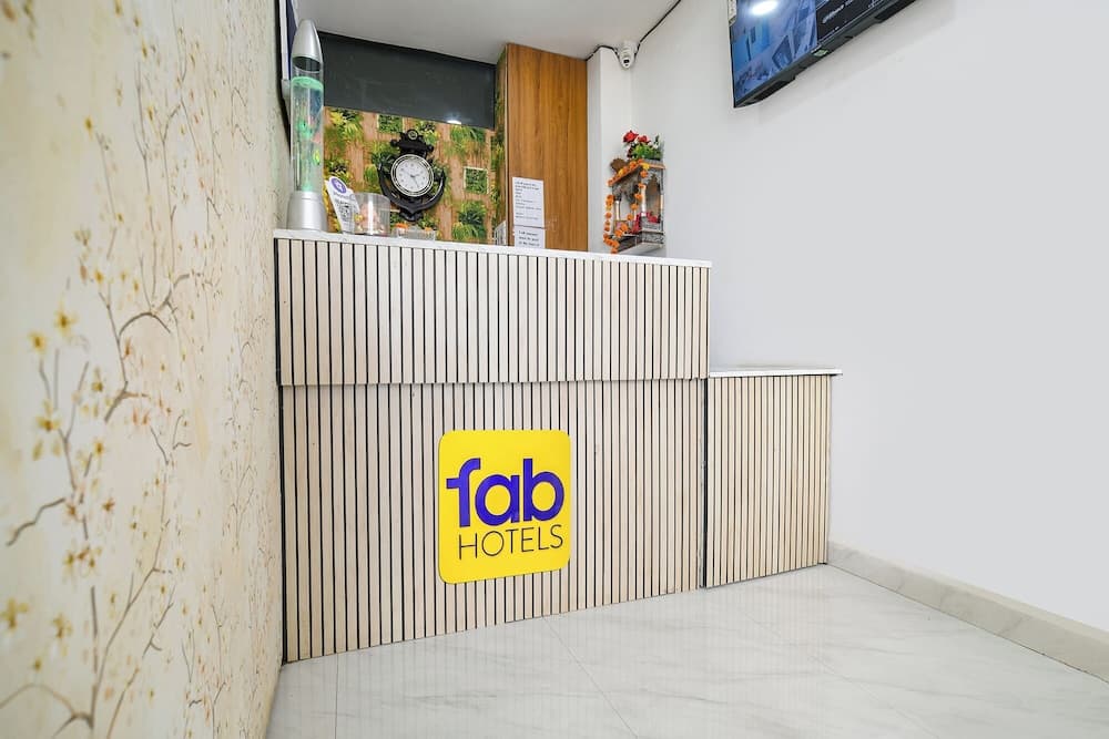 Fabhotel Chirag Inn