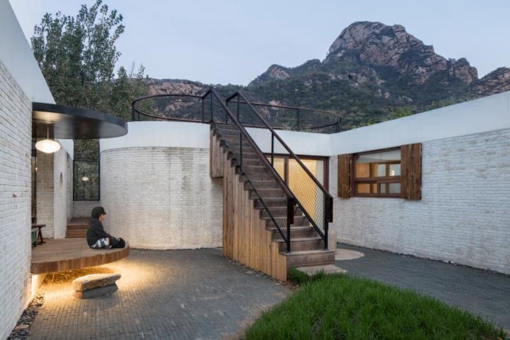 Yi She Mountain Inn
