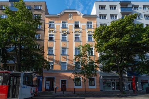Leon hotel