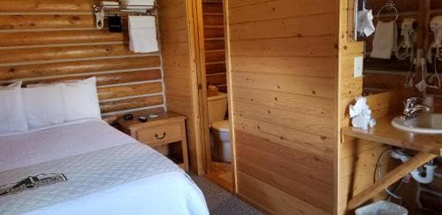 Alpine Lodge